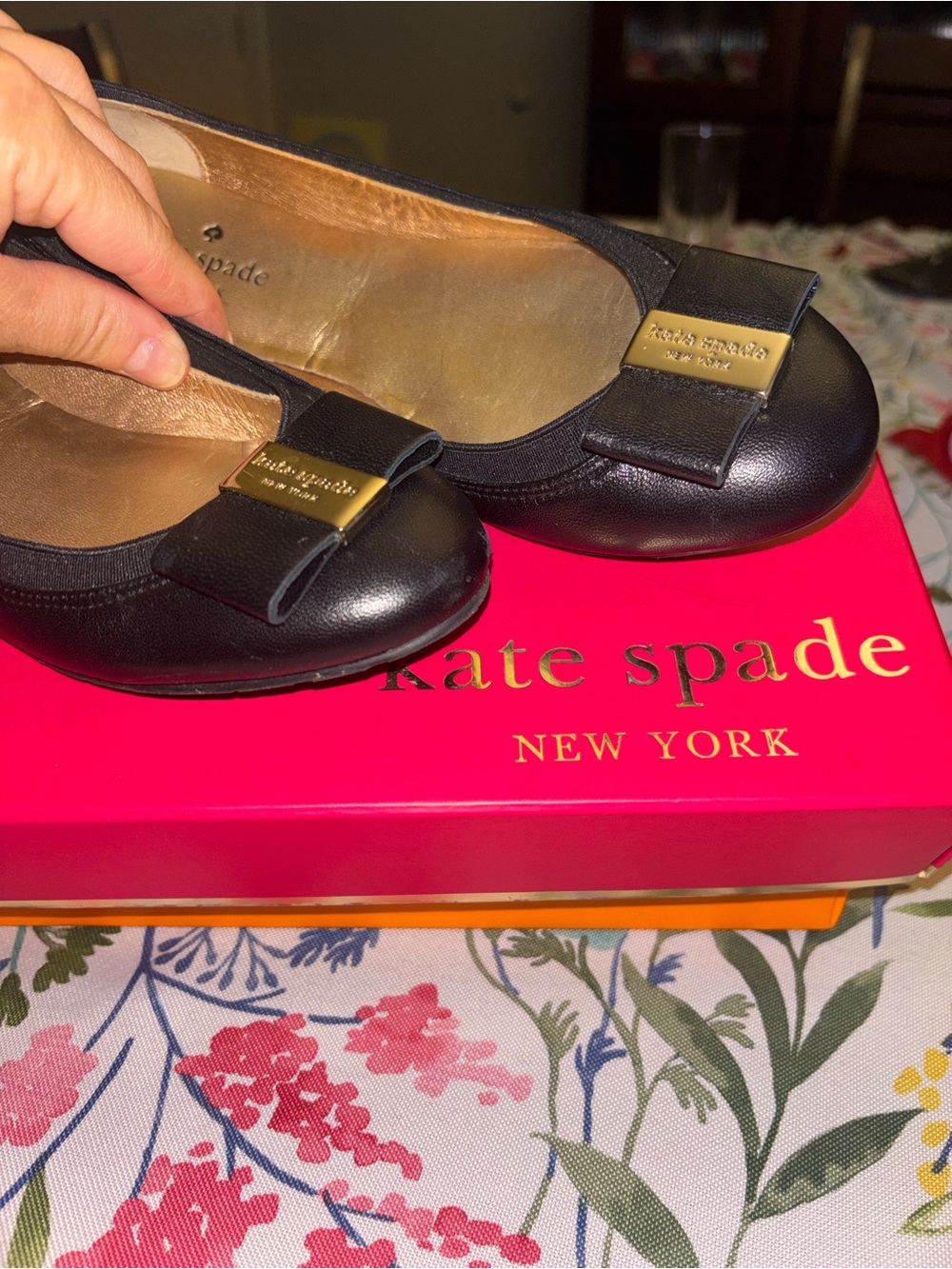 Kate Spade Tock ~Black Patent Ballet Flats with Gold Accent ♠️ Sz 6.5
